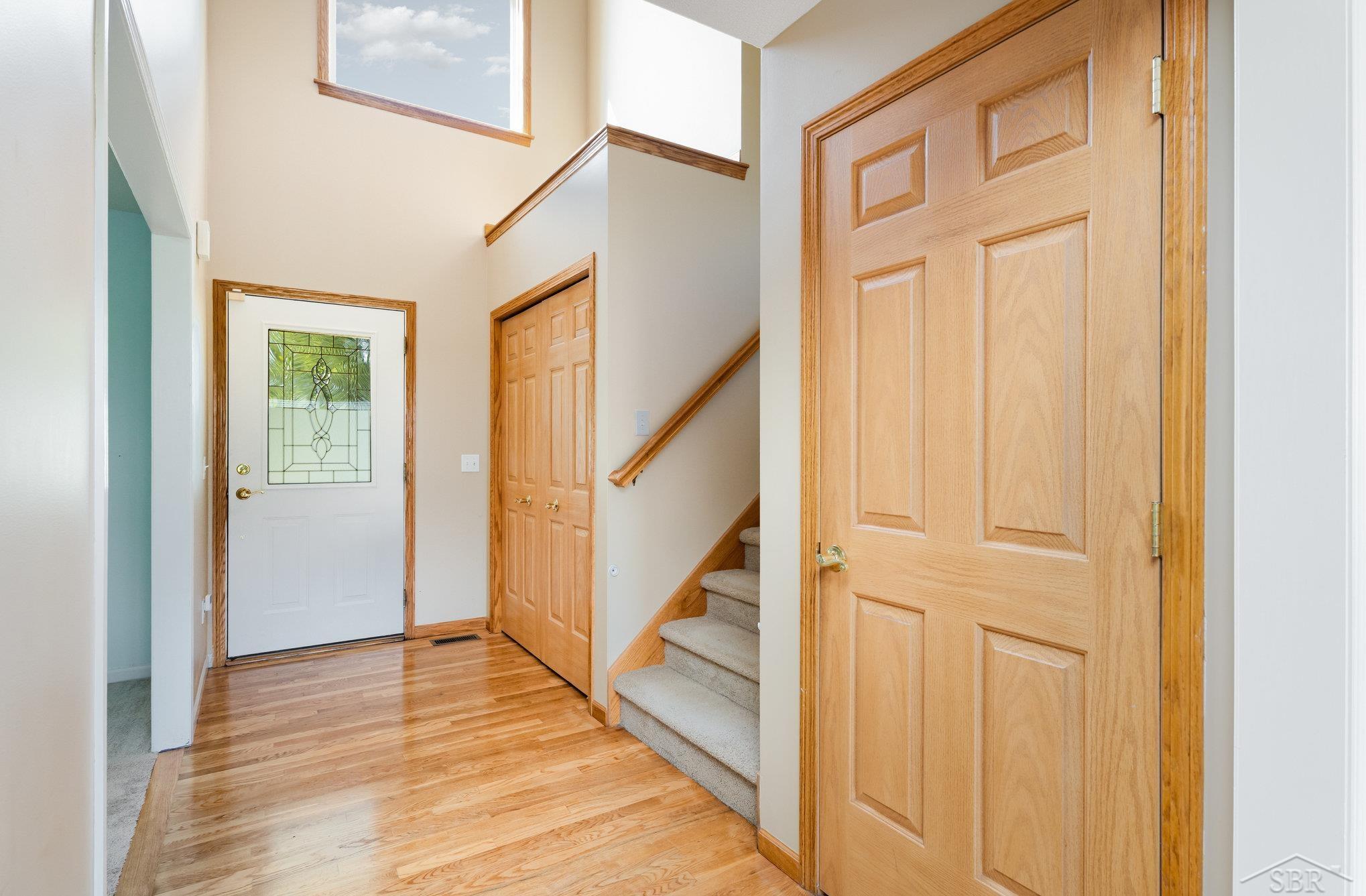 6288 Rockingham Place Saginaw, MI 48603 - Photo 5 of 32 50188288-64ec0f32-2490-477a-9f27-66b0096bdc5a.JPG