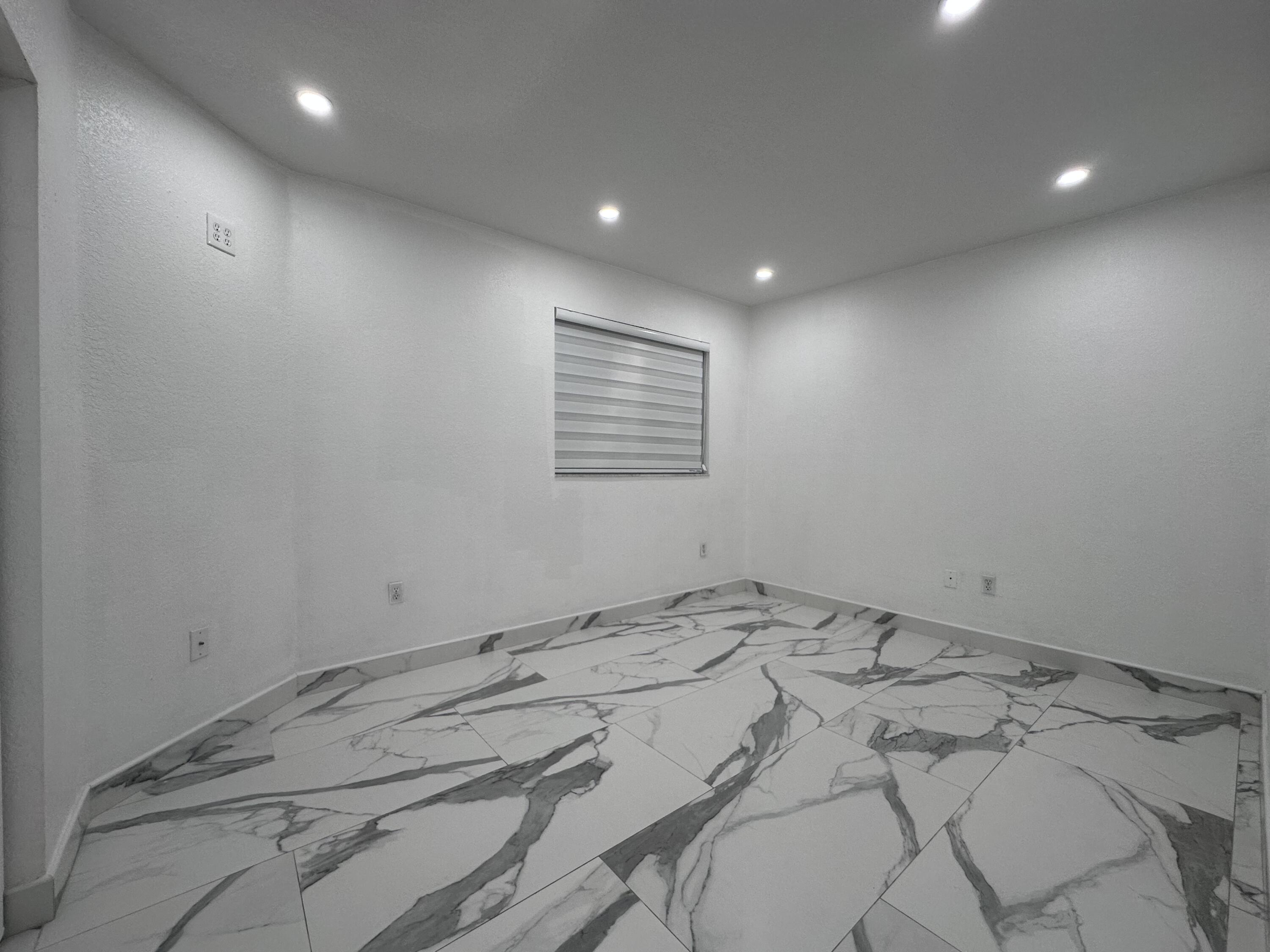 300 East 4th Street, Unit 103 Hialeah, FL 33010 - Photo 24 of 27 Bedroom 3