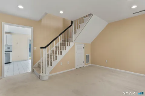 $1,099,000 | 203 Lansdowne, Unit 203, Westport, CT 06880