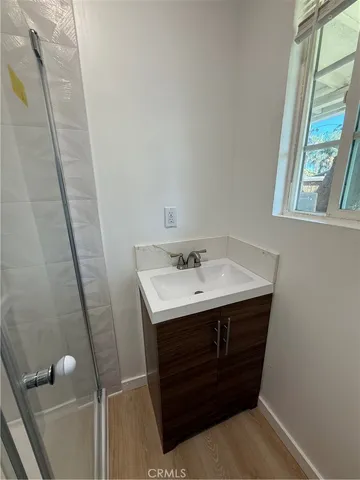 $3,900 | 19148 Saticoy Street, Reseda, CA 91335