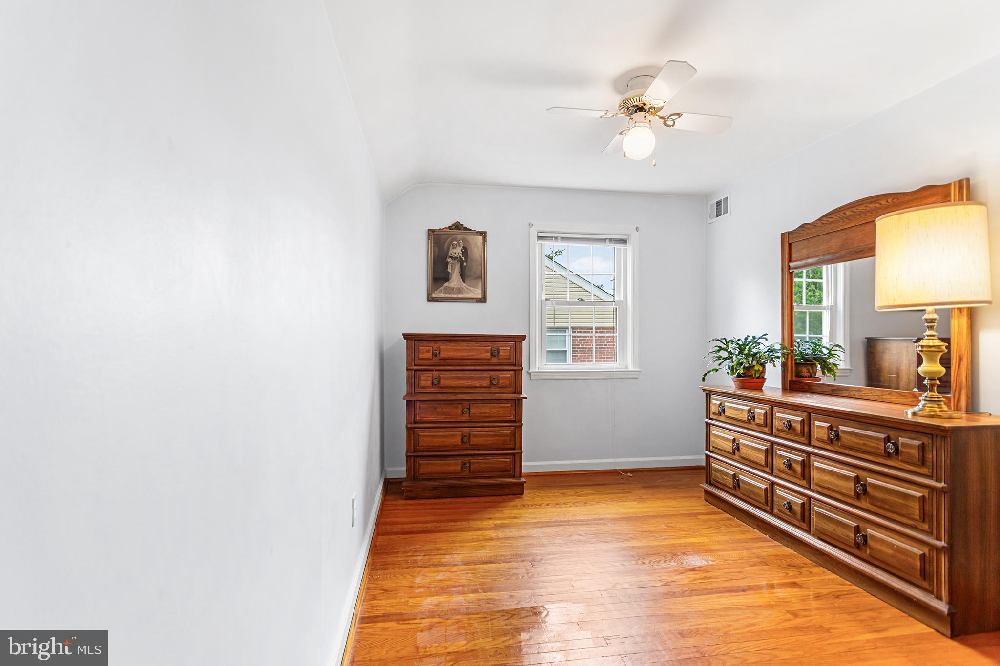 321 Holt Lane Springfield, PA 19064 - Photo 17 of 25