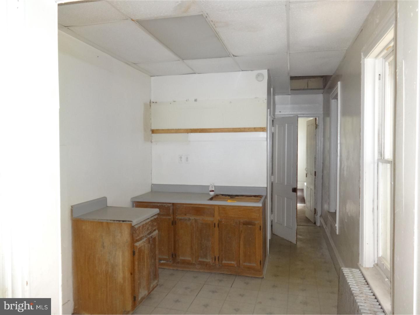 1034-36 Spring Street Reading, PA 19604 - Photo 10 of 12 Gallery Image 10