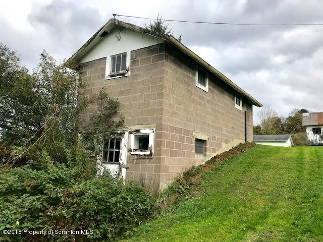284 Manning Road Dalton, PA 18414 - Photo 21 of 33 Gallery Image 21