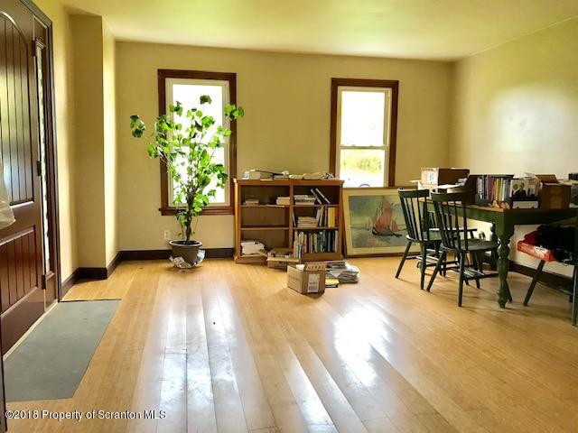 284 Manning Road Dalton, PA 18414 - Photo 8 of 33 Gallery Image 8