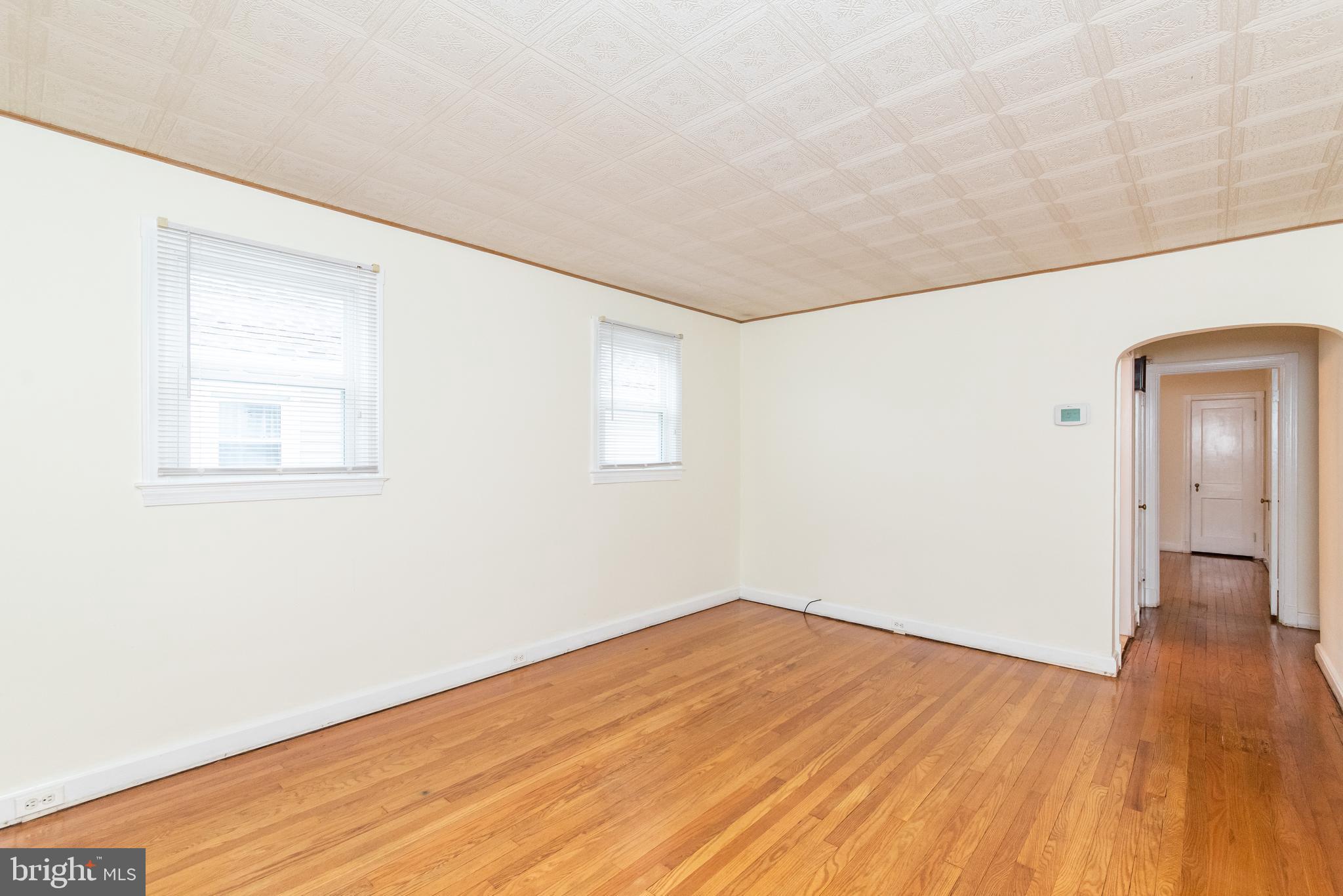 2728 Glendale Road Baltimore, MD 21234 - Photo 5 of 48 Living Room with Fresh Paint