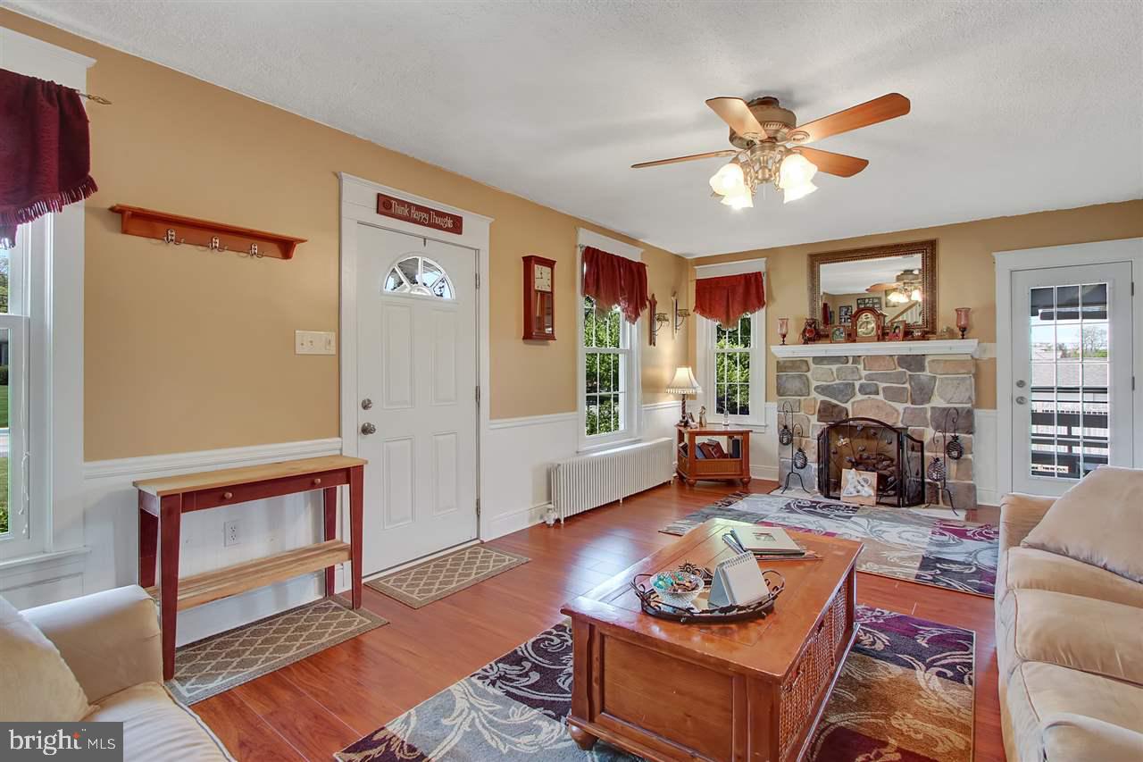 901 Felton Road Red Lion, PA 17356 - Photo 3 of 34