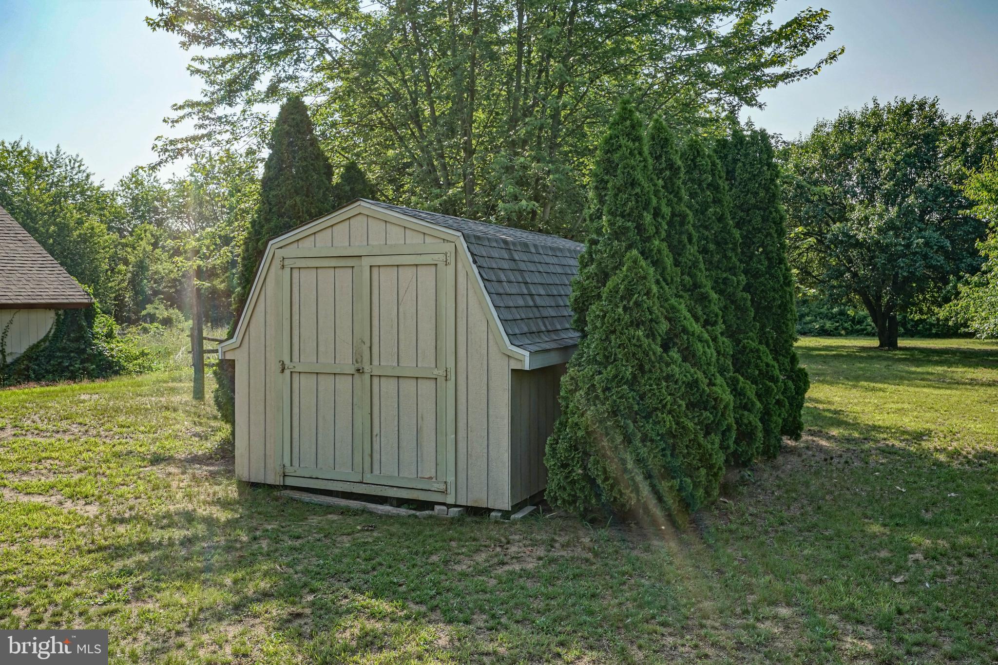 664 Union Road Mickleton, NJ 08056 - Photo 40 of 40 a backyard of a house with lots of green space