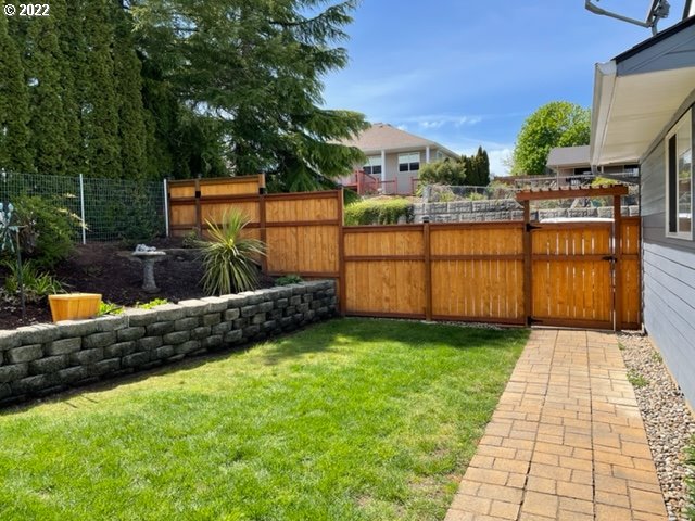 1261 Southwest Maple Street Dallas, OR 97338 - Photo 31 of 32