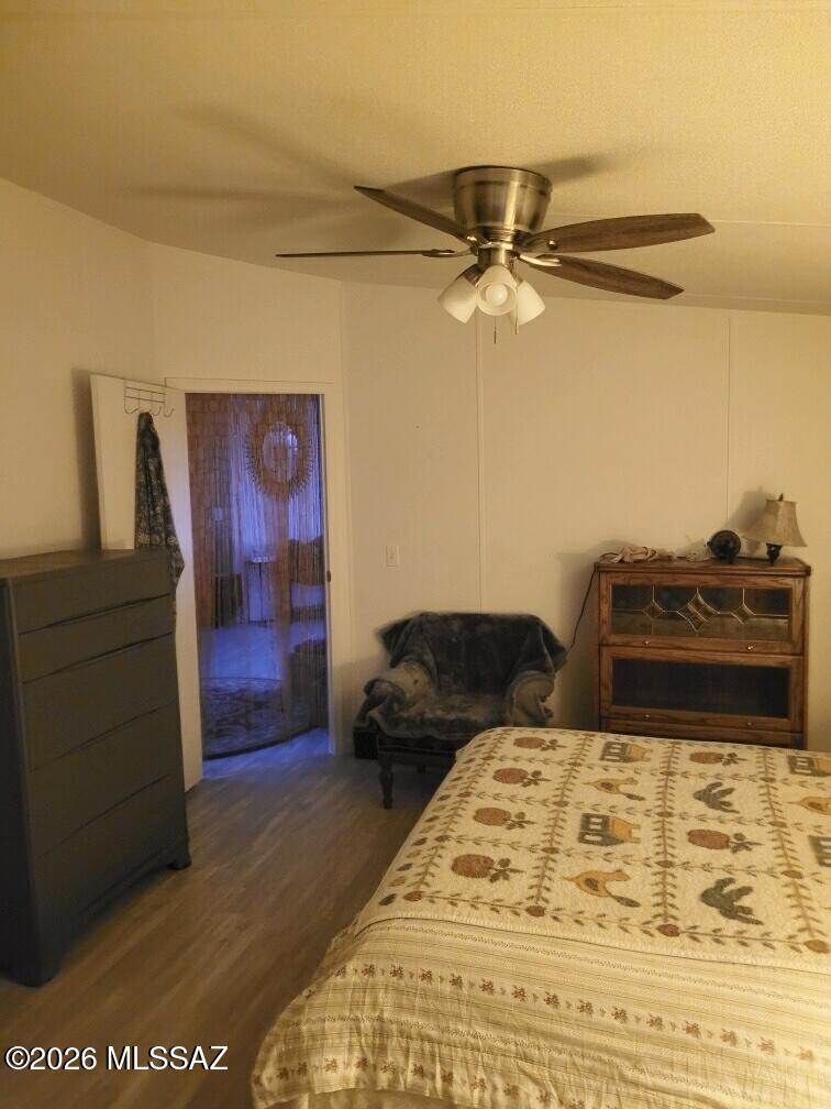 15770 North Oracle Road, Unit B4 Tucson, AZ 85739 - Photo 10 of 30 Master bedroom