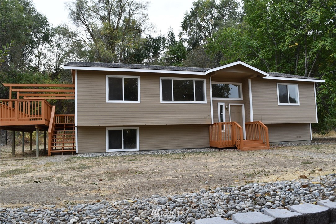 3550 Warehouse Road Monitor, WA 98836 - Photo 1 of 13 Gallery Image 1