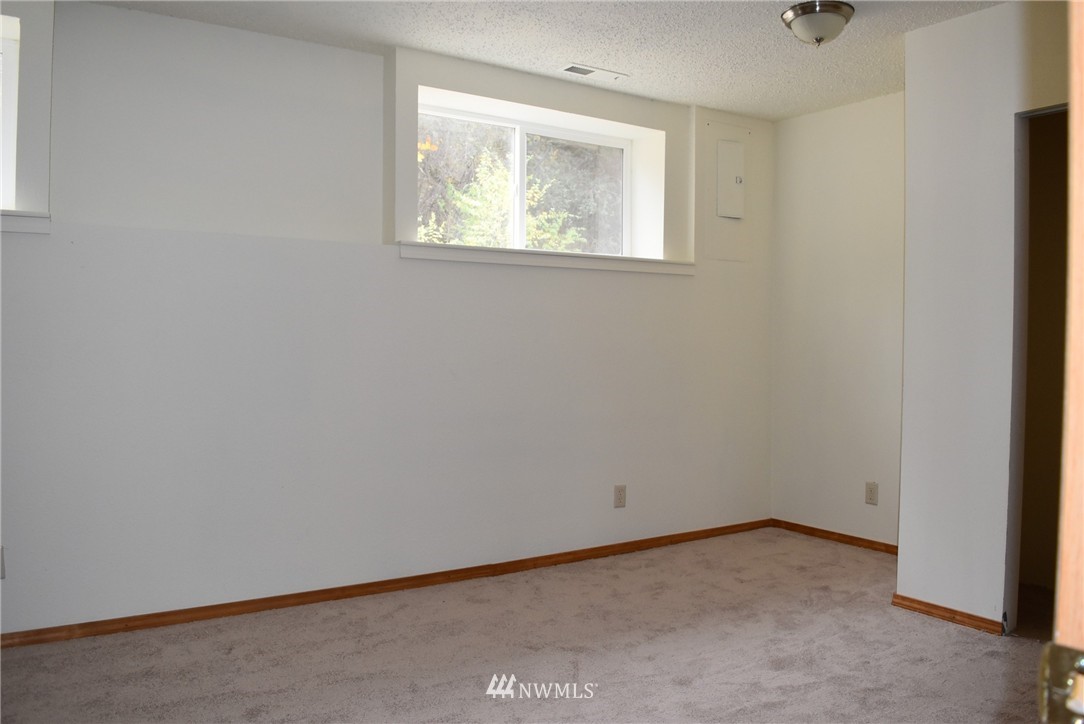 3550 Warehouse Road Monitor, WA 98836 - Photo 7 of 13 Gallery Image 7