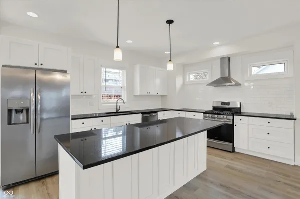 $369,900 | 1133 Dawson Street, Indianapolis, IN 46203