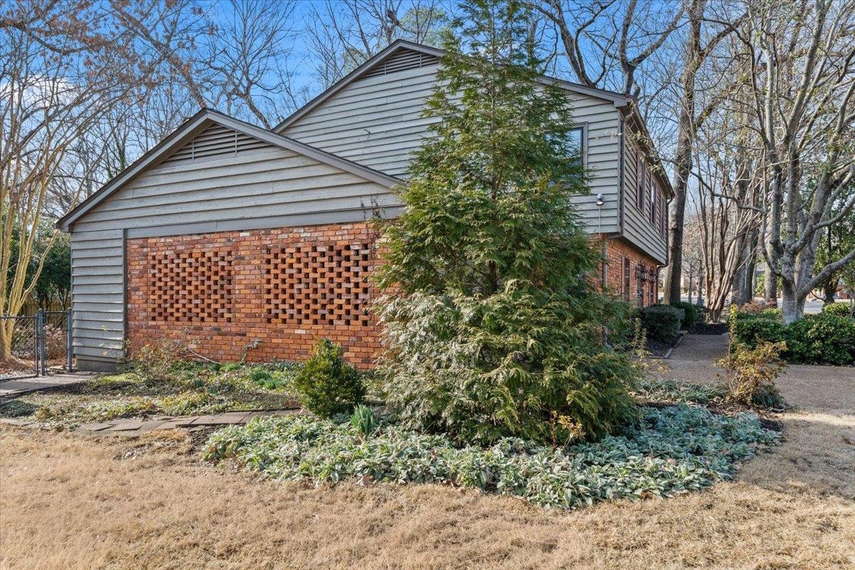 6223 Quince Road Memphis, TN 38119 - Photo 3 of 33