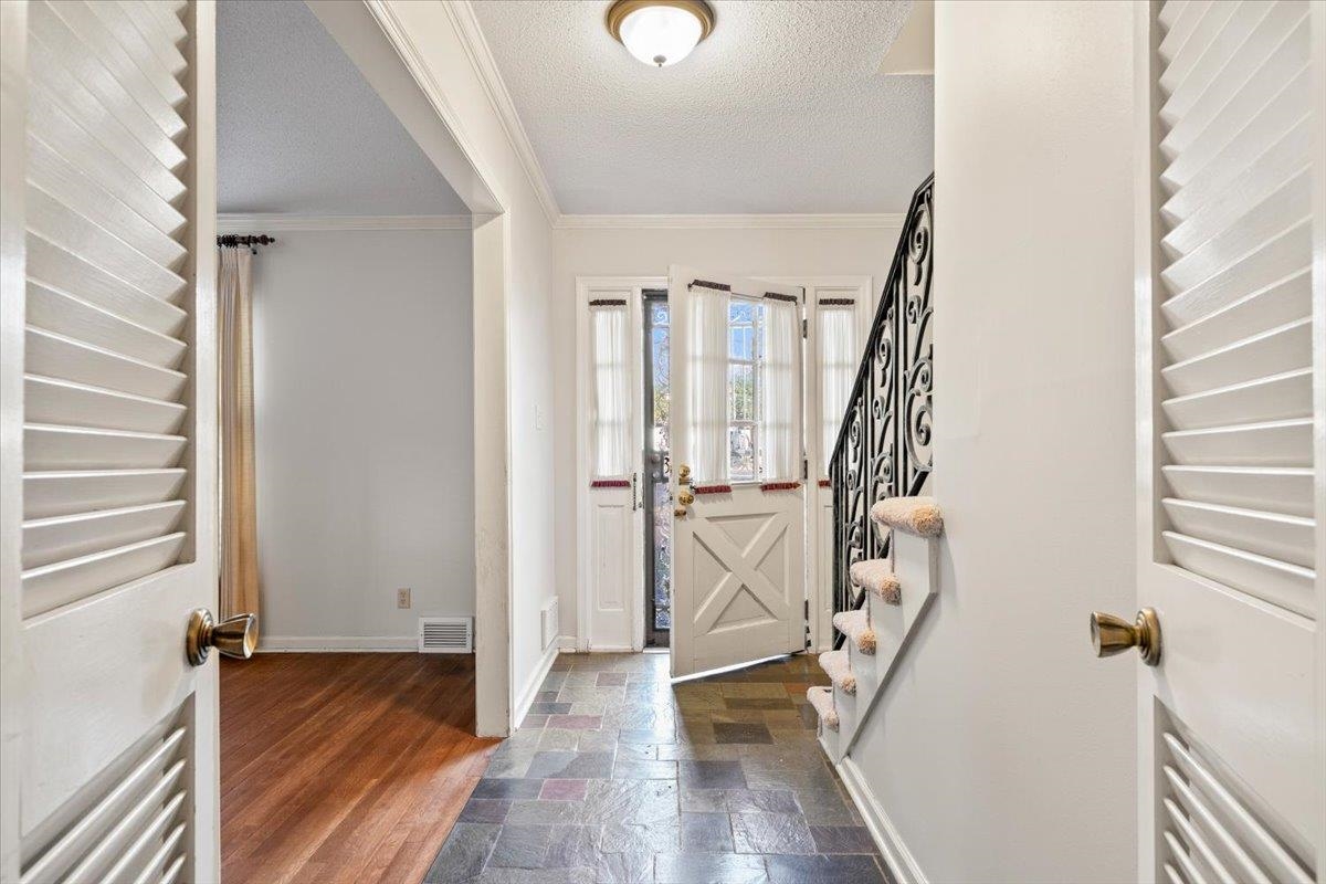 6223 Quince Road Memphis, TN 38119 - Photo 5 of 33