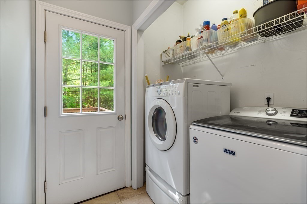 38 Meadowbrook Road Franklin, MA 02038 - Photo 17 of 42 Gallery Image 17