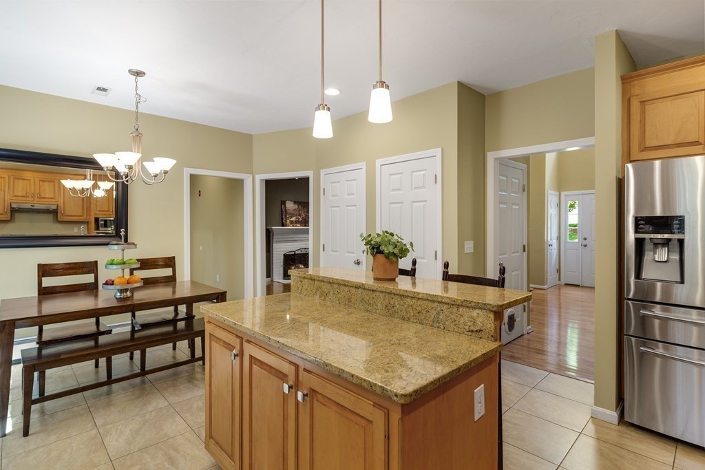 38 Meadowbrook Road Franklin, MA 02038 - Photo 10 of 42 Gallery Image 10