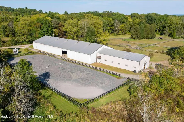 $1,595,000 | 317 County Rte 6, Germantown, NY 12526