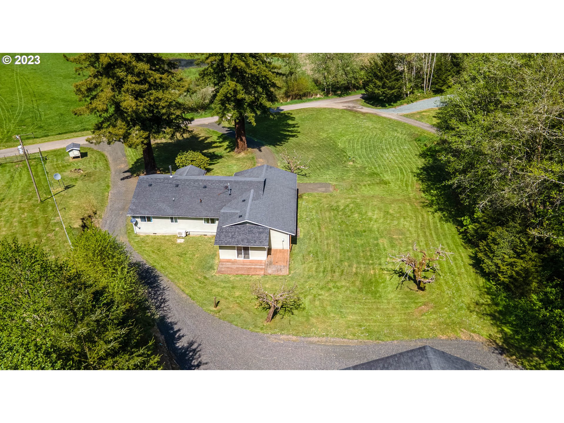 233 Johanneson Creek Road Reedsport, OR 97467 - Photo 4 of 48 Gallery Image 4