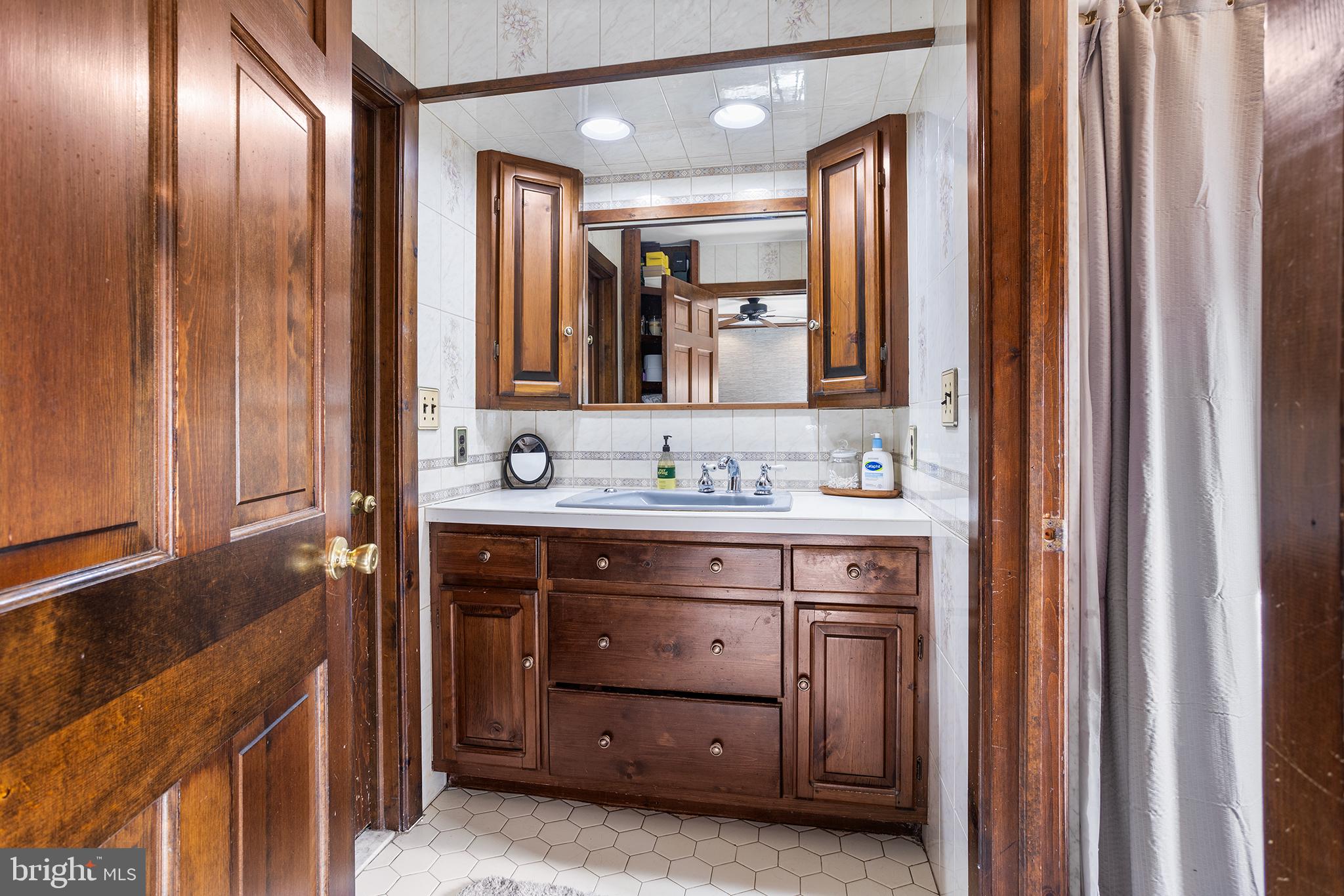 93 Potts Road Robbinsville, NJ 08691 - Photo 26 of 37
