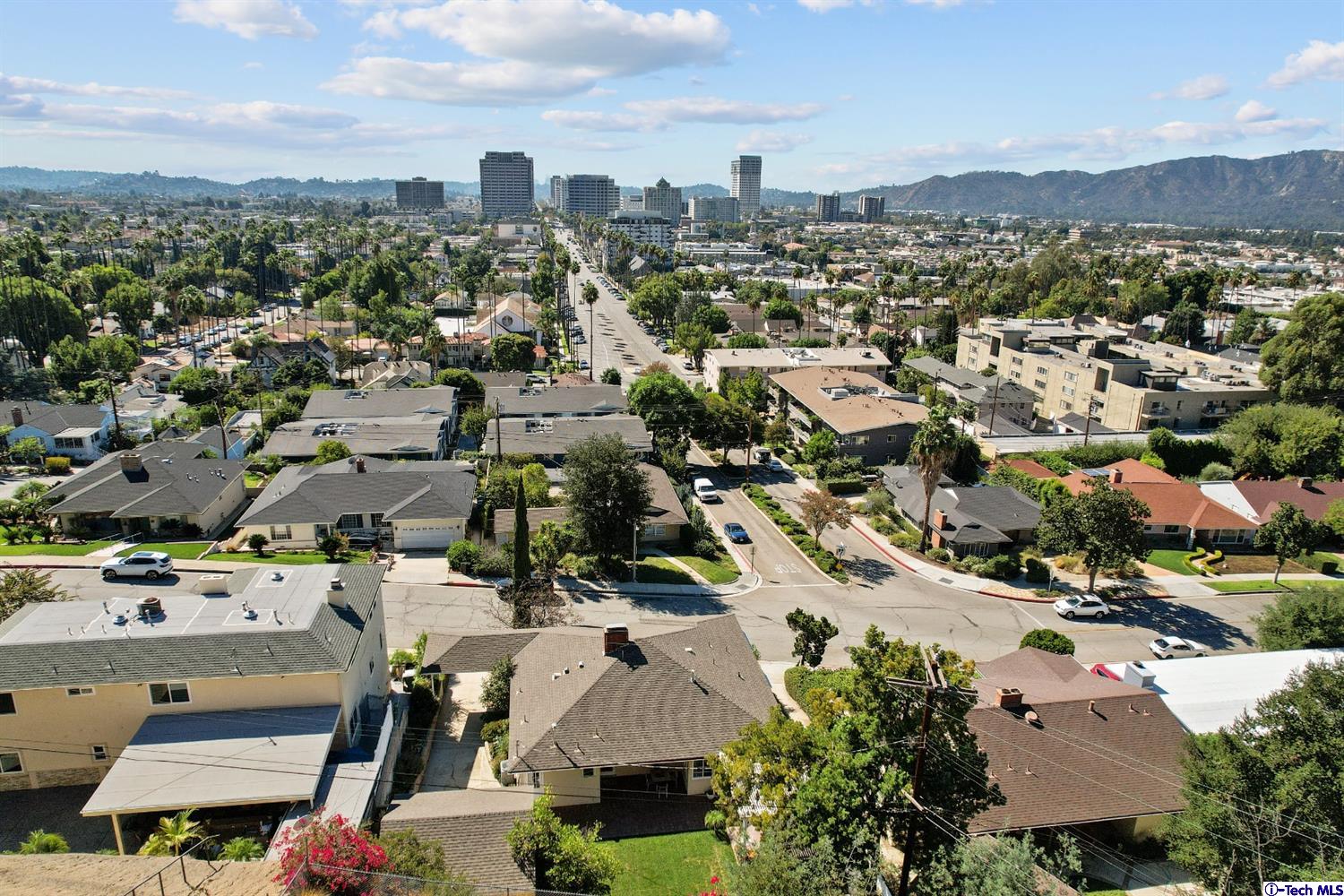 107 East Kenneth Road Glendale, CA 91207 - Photo 13 of 55 Gallery Image 13