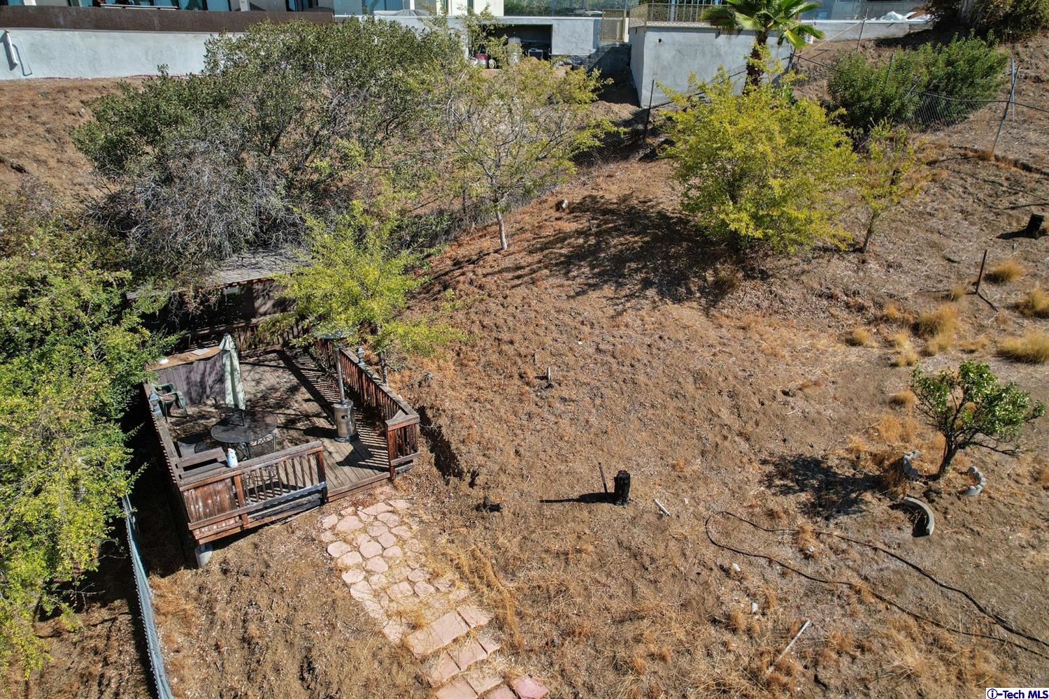 107 East Kenneth Road Glendale, CA 91207 - Photo 15 of 55 Gallery Image 15