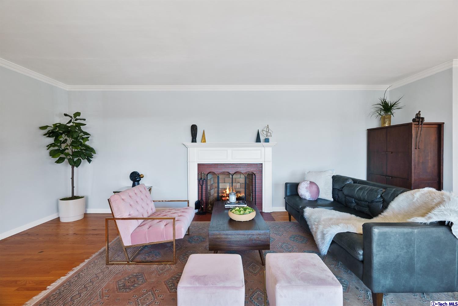 107 East Kenneth Road Glendale, CA 91207 - Photo 19 of 55 Gallery Image 19
