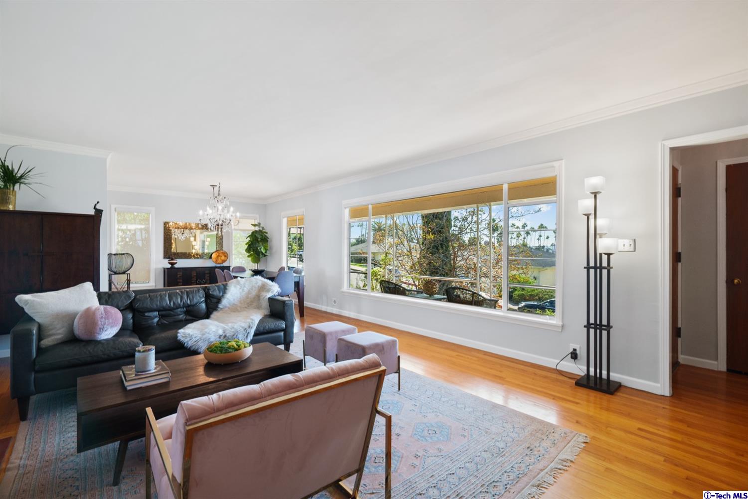 107 East Kenneth Road Glendale, CA 91207 - Photo 22 of 55 Gallery Image 22