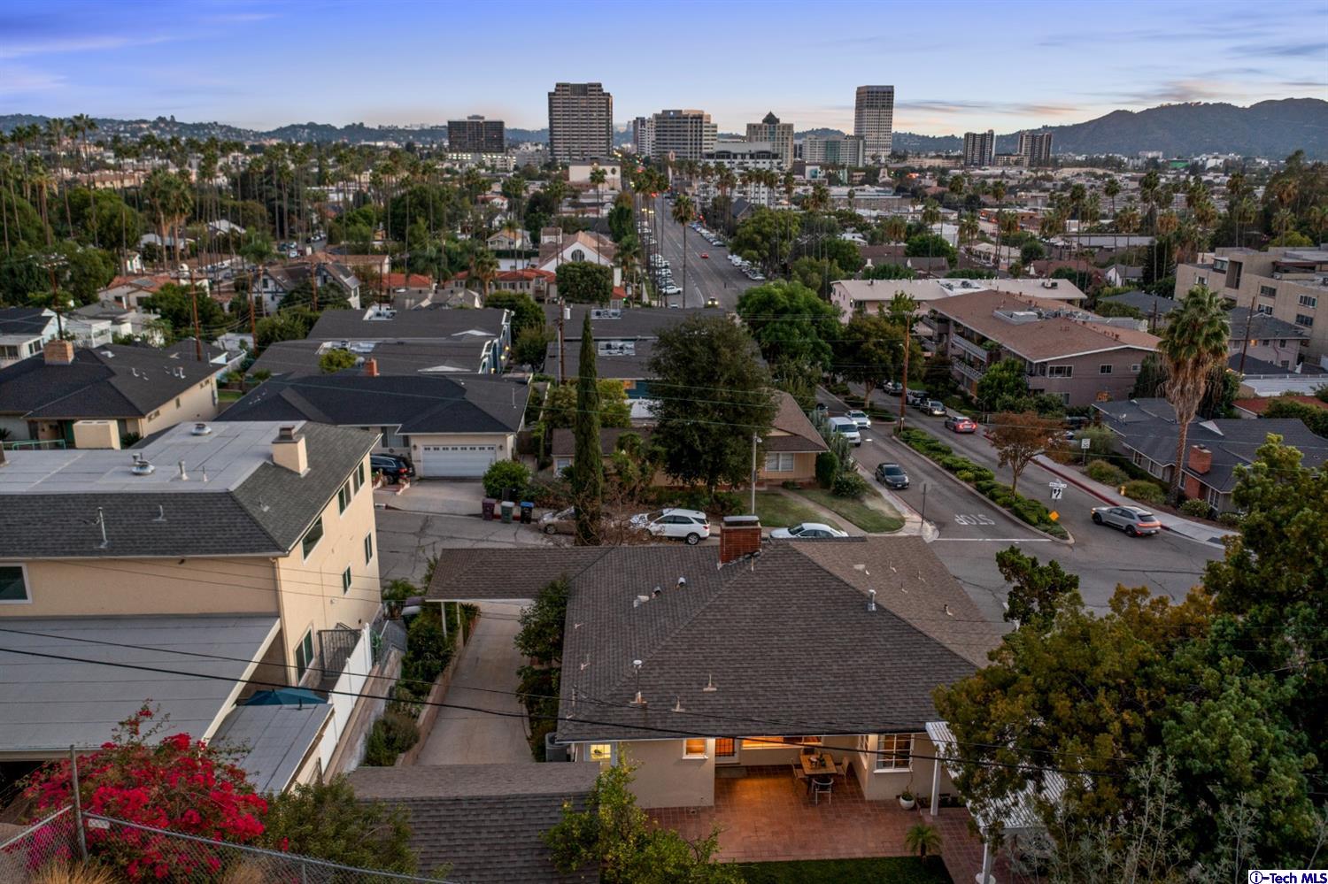 107 East Kenneth Road Glendale, CA 91207 - Photo 5 of 55 Gallery Image 5