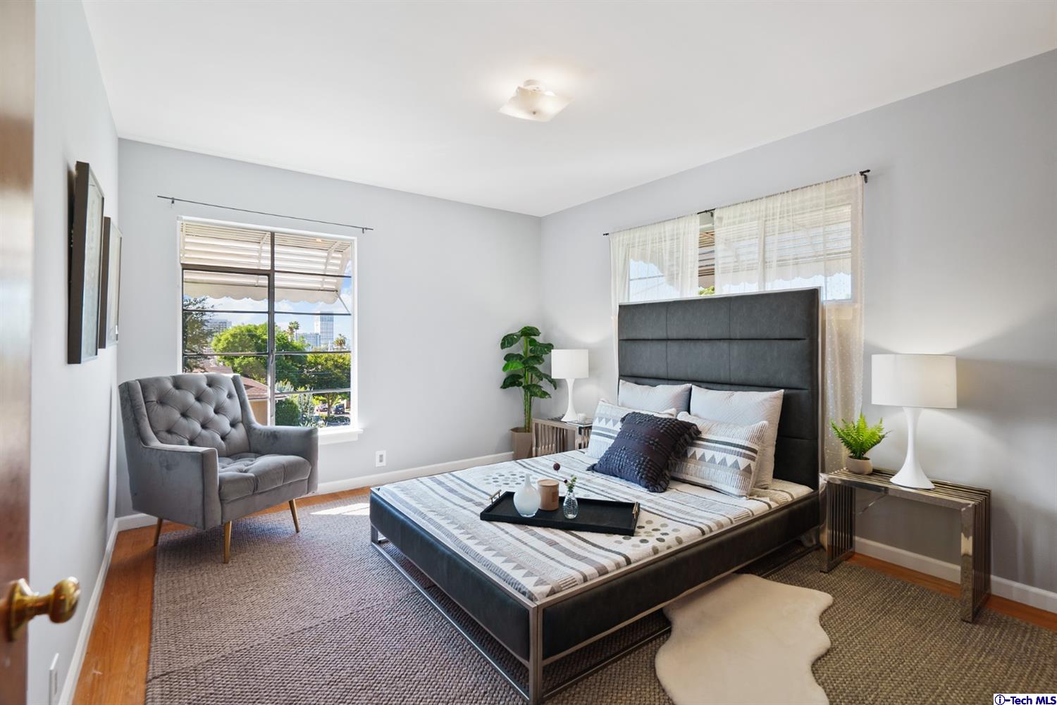 107 East Kenneth Road Glendale, CA 91207 - Photo 43 of 55 Gallery Image 43