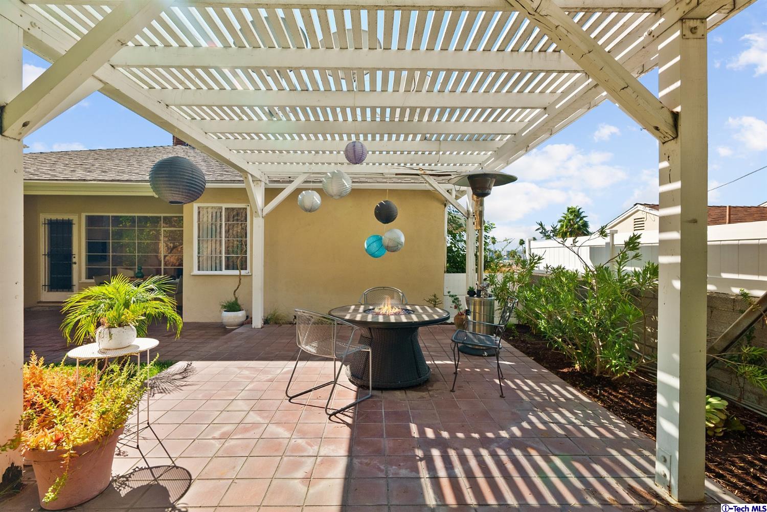 107 East Kenneth Road Glendale, CA 91207 - Photo 53 of 55 Gallery Image 53