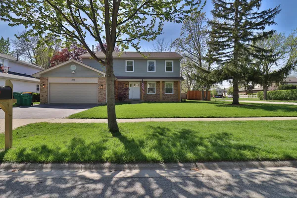 $654,900 | 554 Briarwood Drive, Wheeling, IL 60090