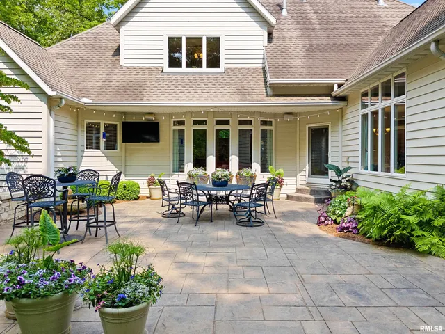 $929,900 | 11518 North Nettle Creek Drive, Dunlap, IL 61525