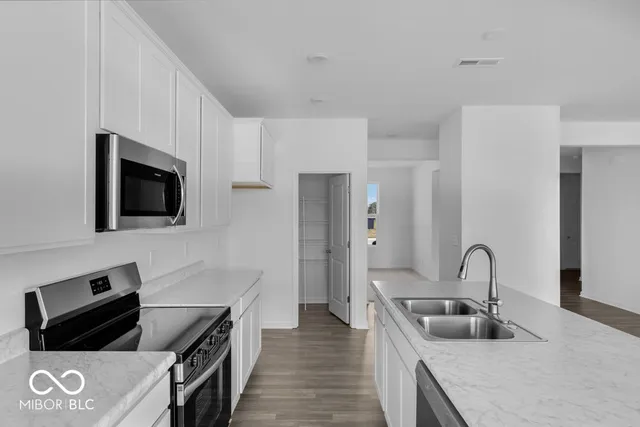 $329,999 | 2169 Aviary Lane, Danville, IN 46122