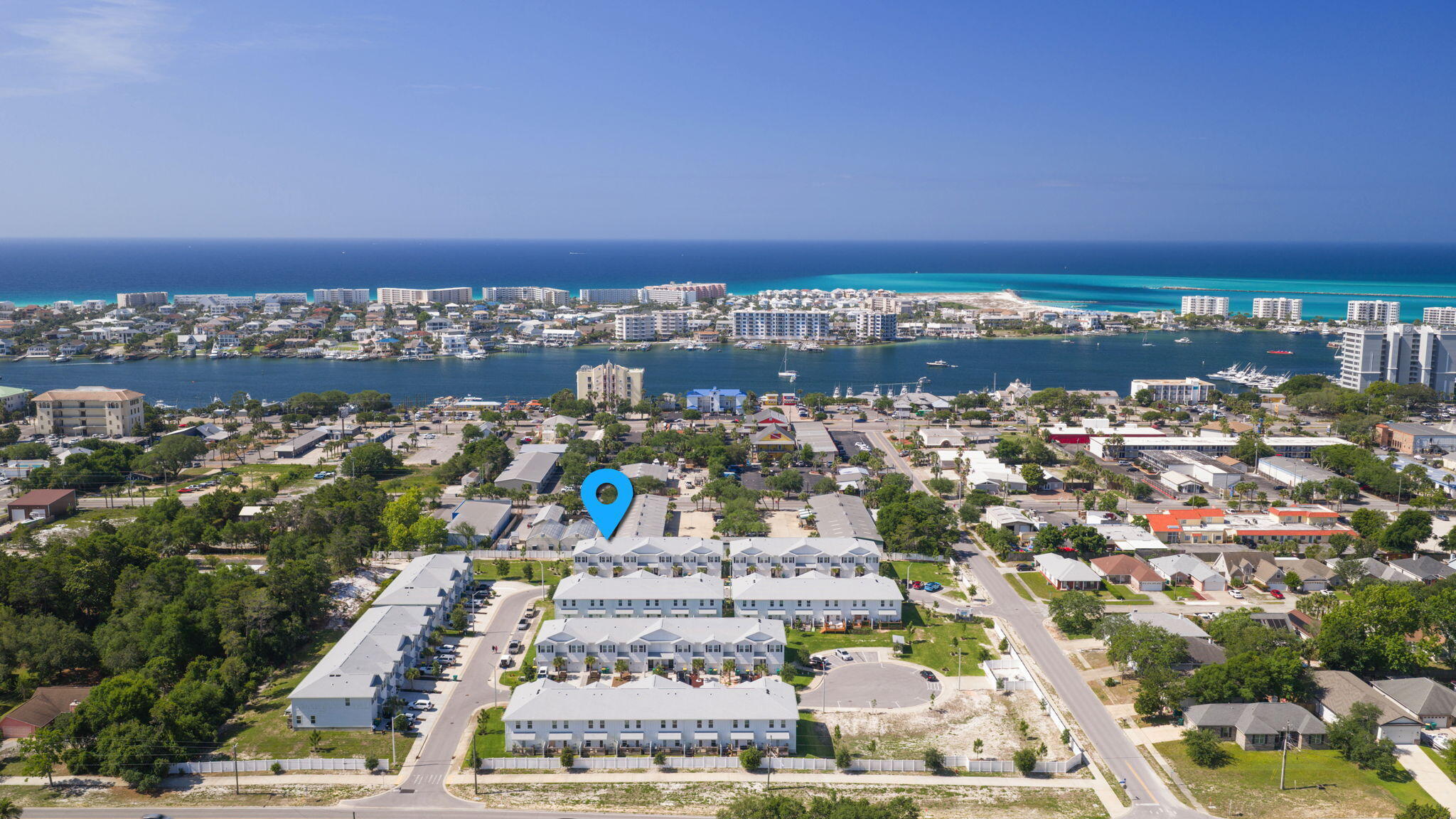 22 Redbird Loop Destin, FL 32541 - Photo 2 of 40 a view of a city