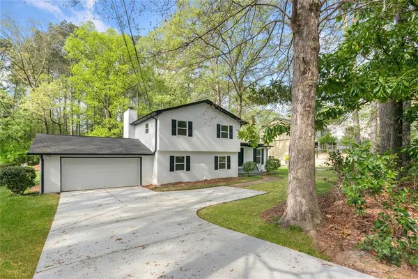 $639,800 | 4645 Dunwoody Club Drive, Dunwoody, GA 30338