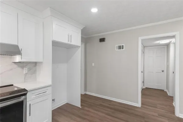 $639,800 | 4645 Dunwoody Club Drive, Dunwoody, GA 30338
