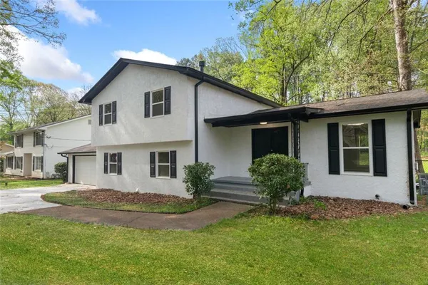 $639,800 | 4645 Dunwoody Club Drive, Dunwoody, GA 30338