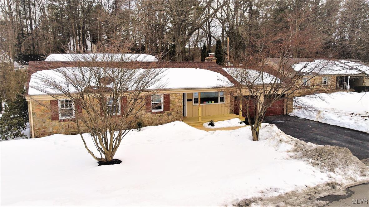 128 Buckingham Drive Bethlehem, PA 18017 - Photo 3 of 29