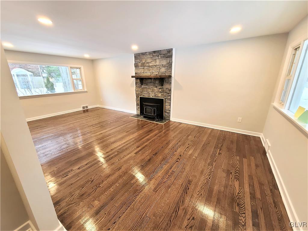 128 Buckingham Drive Bethlehem, PA 18017 - Photo 5 of 29