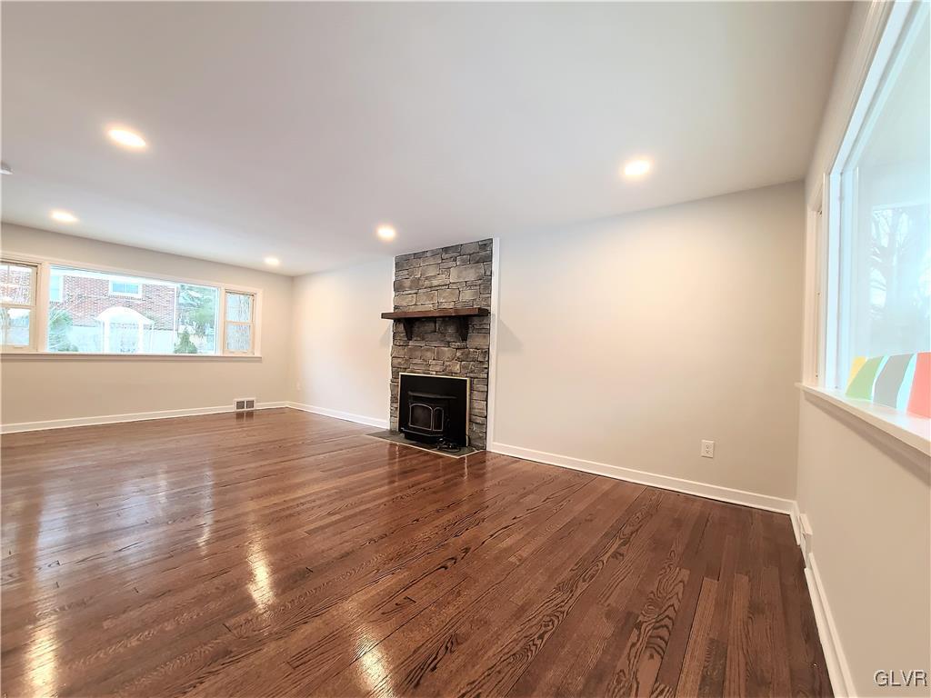 128 Buckingham Drive Bethlehem, PA 18017 - Photo 6 of 29