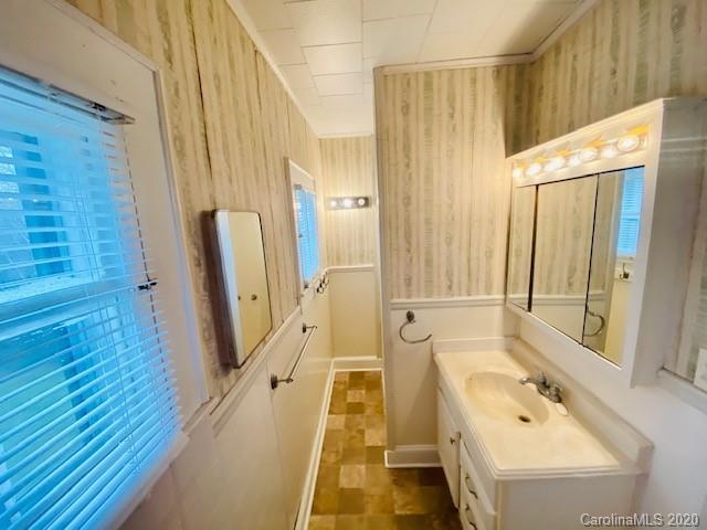 625 Oates Road Gastonia, NC 28052 - Photo 18 of 21 Gallery Image 18