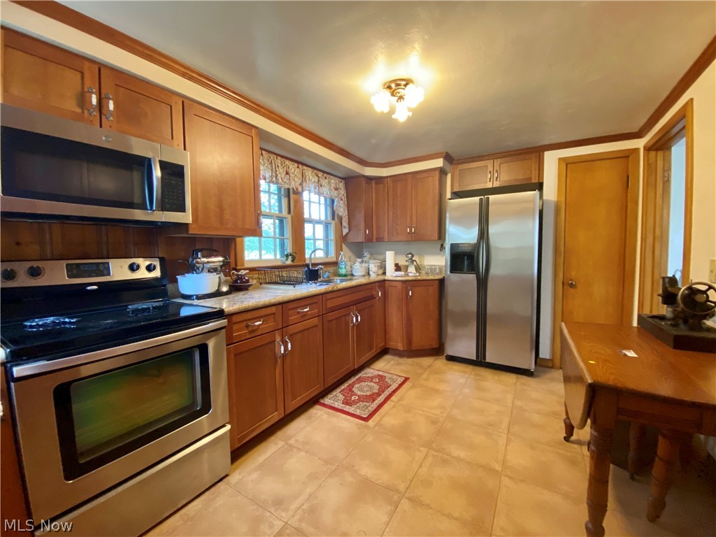 1735 Salt Springs Road Warren, OH 44481 - Photo 13 of 21 Gallery Image 13