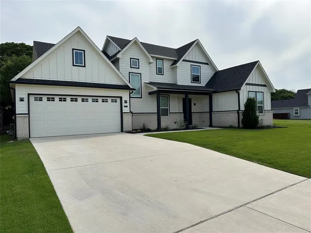 front view of house with a yard