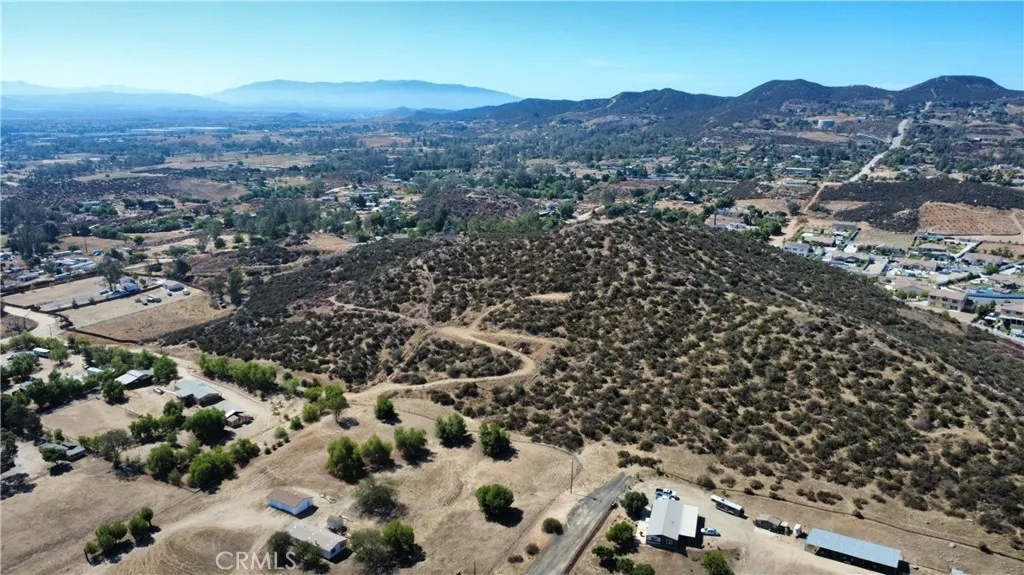 1 Wickerd Road Menifee, CA 92584 - Photo 9 of 32 Gallery Image 9