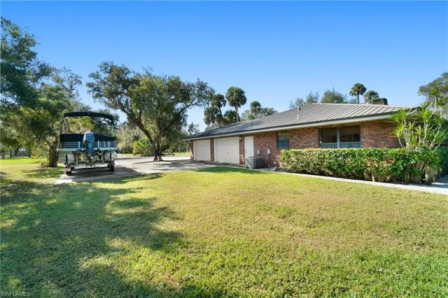 $1,195,000 | 639 Rope Bend Terrace Drive, LaBelle, FL 33935