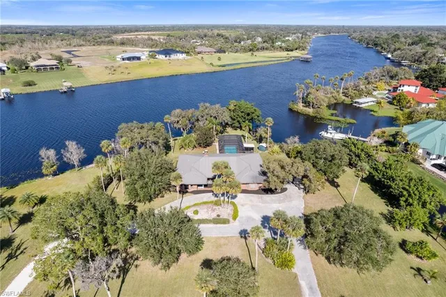 $1,195,000 | 639 Rope Bend Terrace Drive, LaBelle, FL 33935