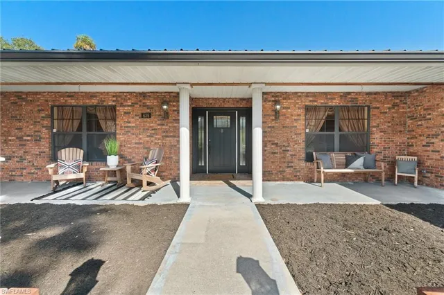 $1,195,000 | 639 Rope Bend Terrace Drive, LaBelle, FL 33935