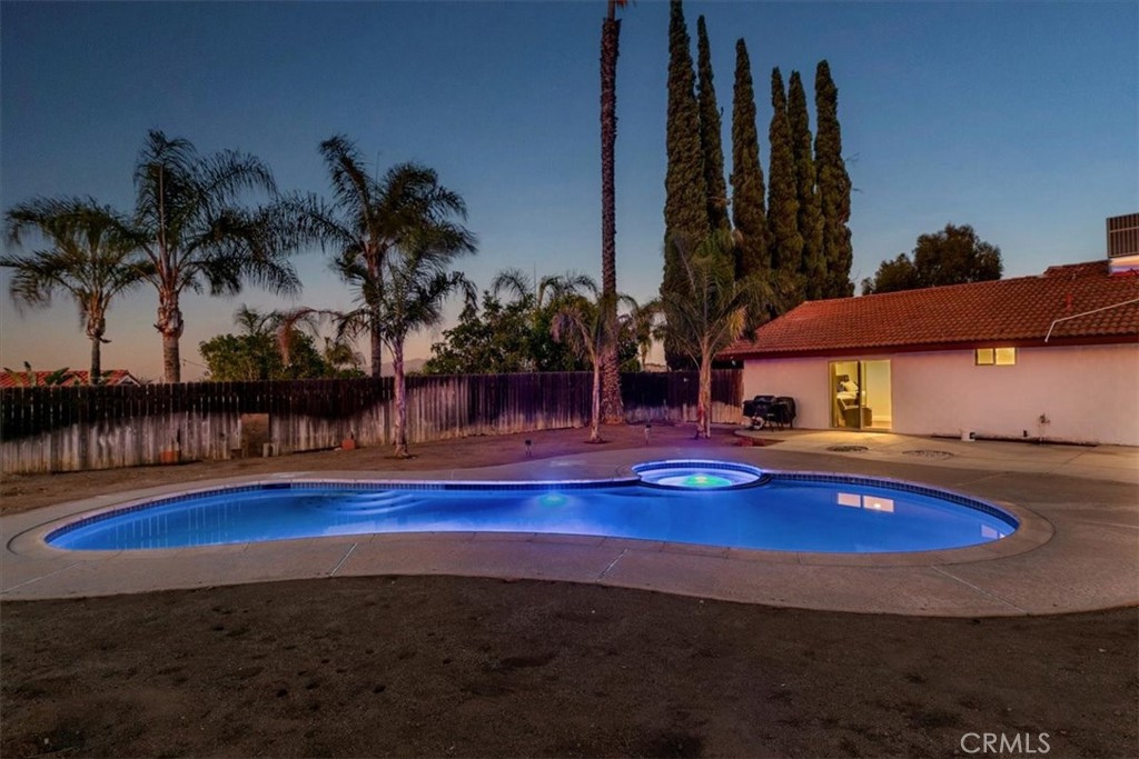 15745 Saddleback Road Riverside, CA 92506 - Photo 34 of 42 Back View at Twilight