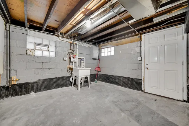 $120,000 | 554 Douglas Avenue, Calumet City, IL 60409