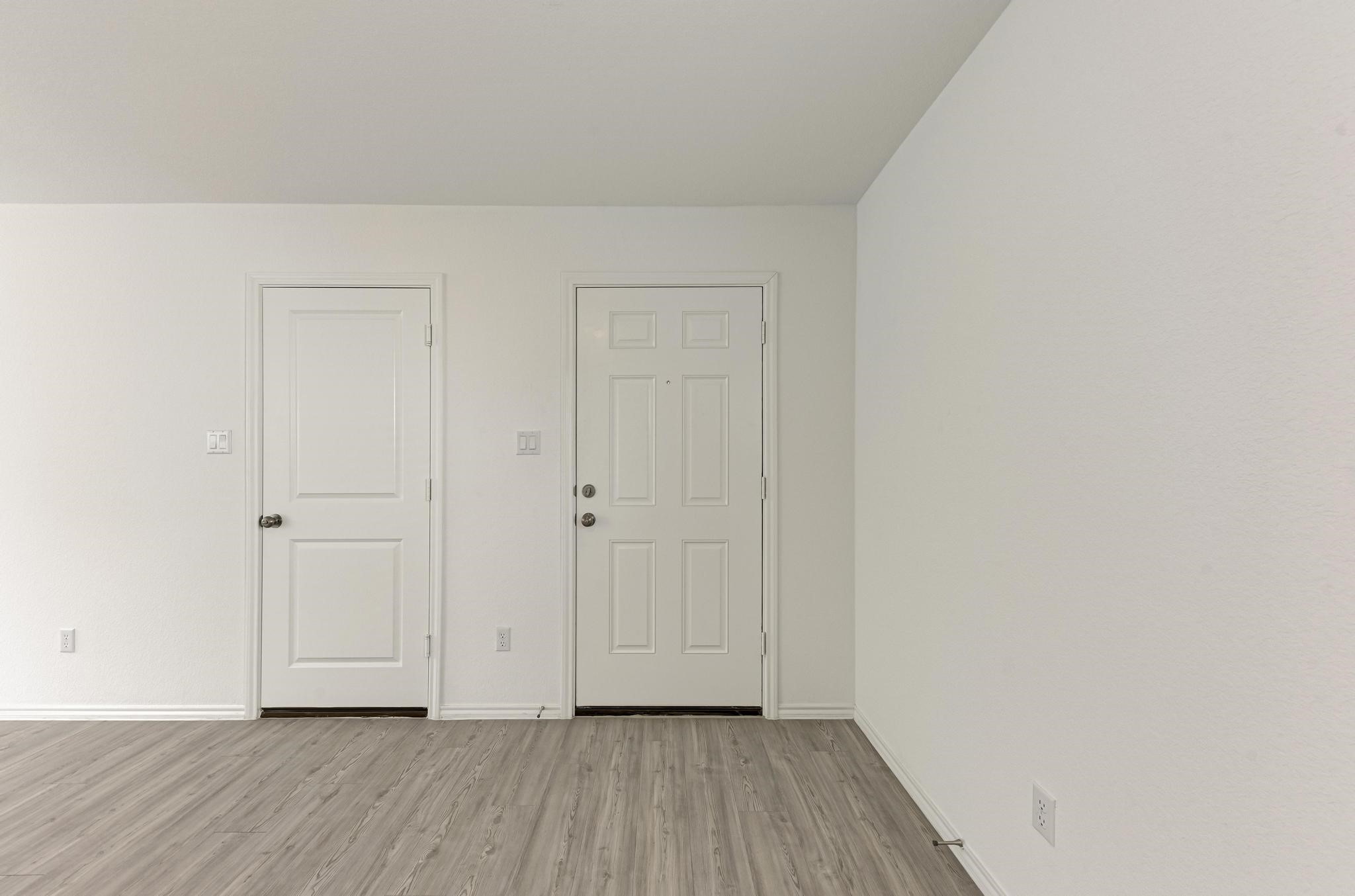 313 Marty Allen Loop Jarrell, TX 76537 - Photo 5 of 32